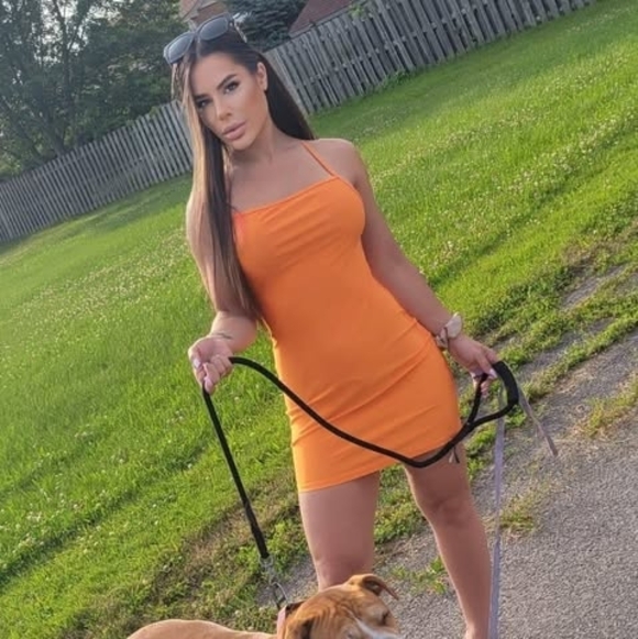 Meet your Posher, Valérie - Picture 1 of 1